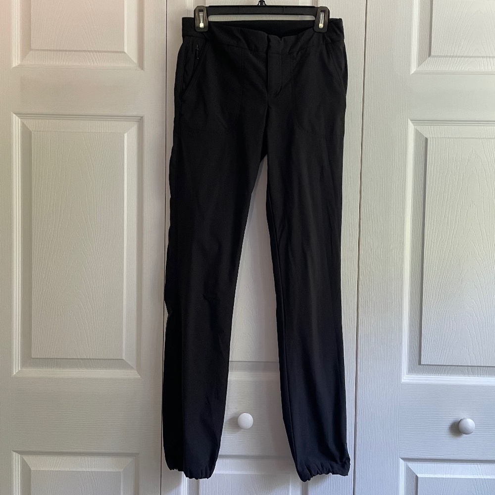 Athleta Wander Straight Pants, Size 4, Black, Straight Leg